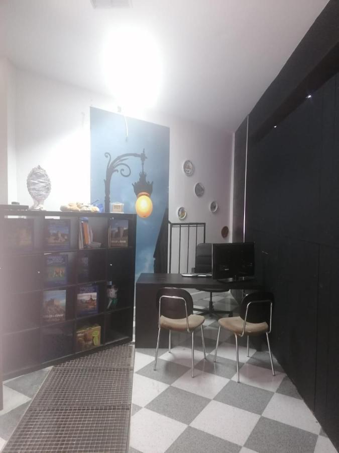 Hostal Casa Rosa Madrid Kültér fotó